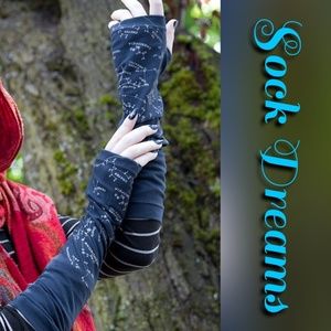 🆕🌌 Una Sock Dreams AW Constellation Arm Warmers